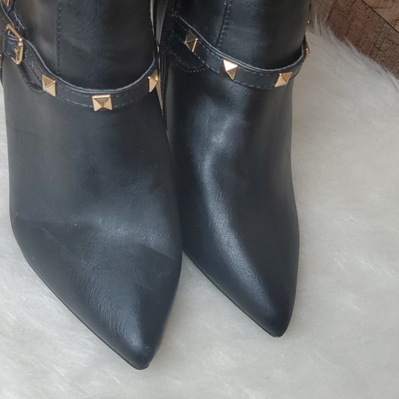 Anne Michelle - Picture 8 of 14